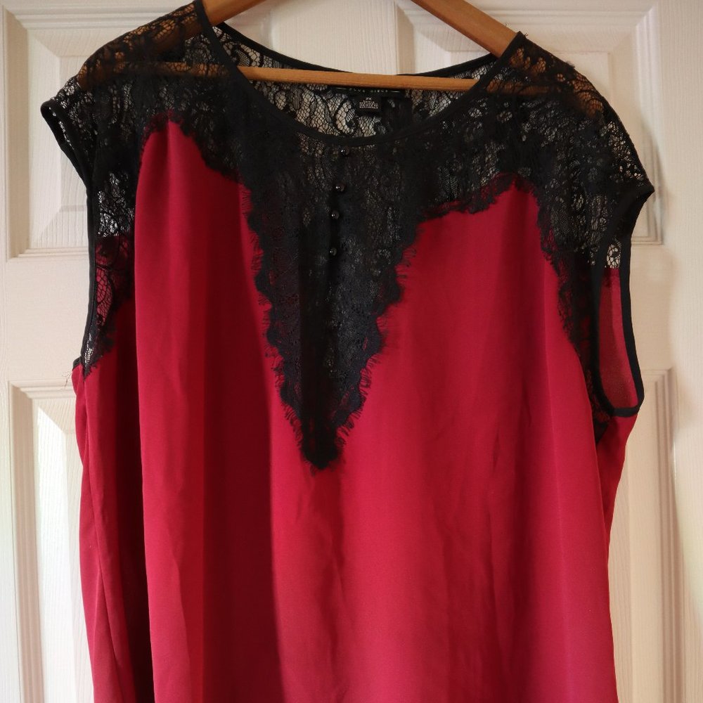 Vintage Forever 21 Lace Accent Tank Top
